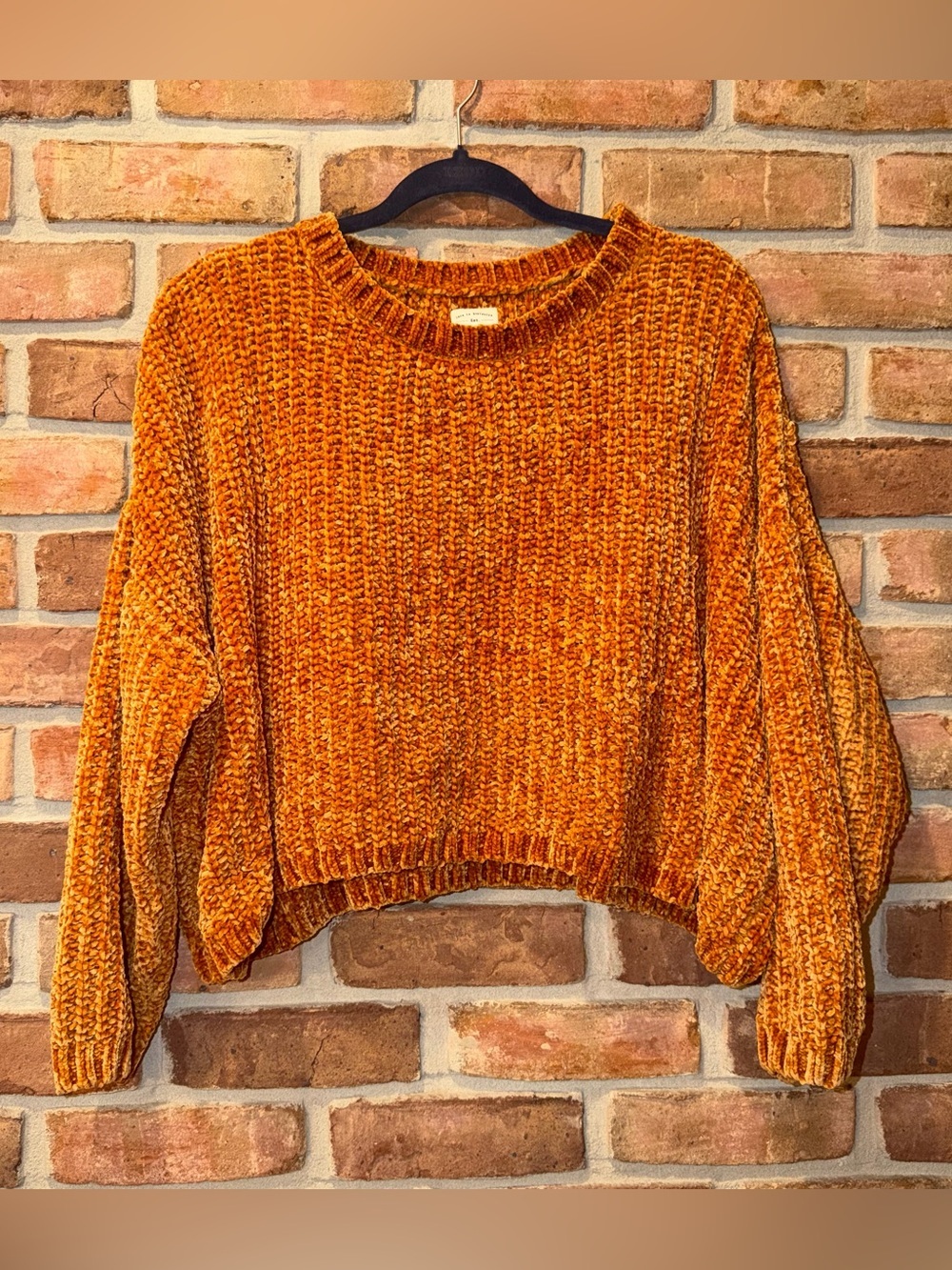 Billabong Knit Sweater Size Medium ✨🌊